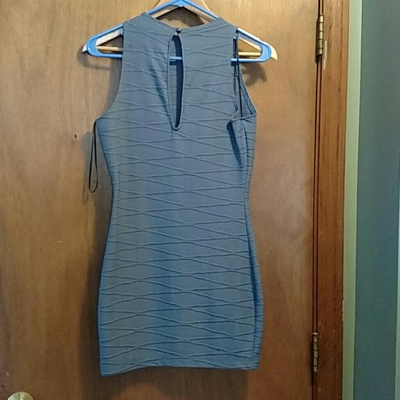 Fiitted dress - Picture 2 of 2